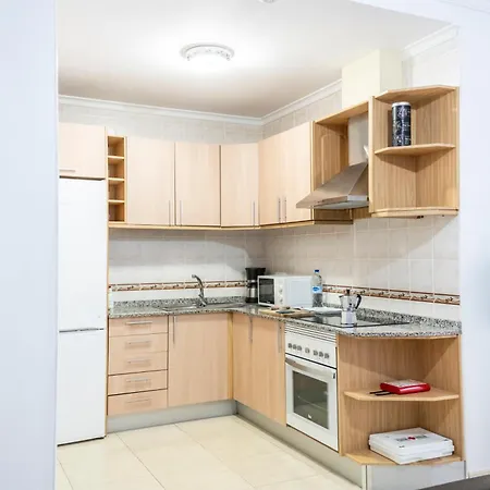 Yesenia Vv Airport Appartement *