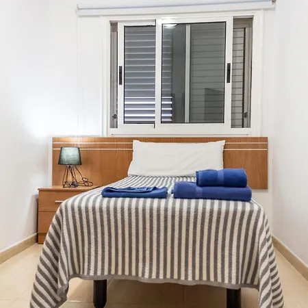 Yesenia Vv Airport Appartement