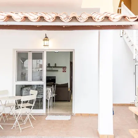 Yesenia Vv Airport Appartement *