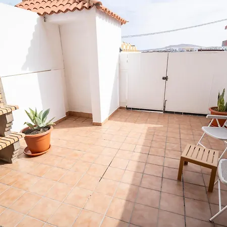 Yesenia Vv Airport Apartment El Matorral