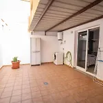 Yesenia Vv Airport Apartman *
