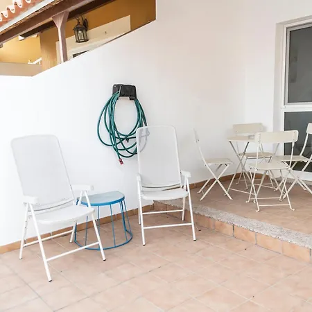 Yesenia Vv Airport *