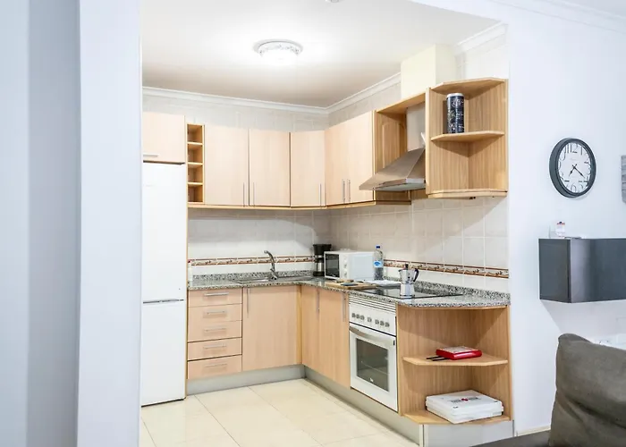 Yesenia Vv Airport アパート *