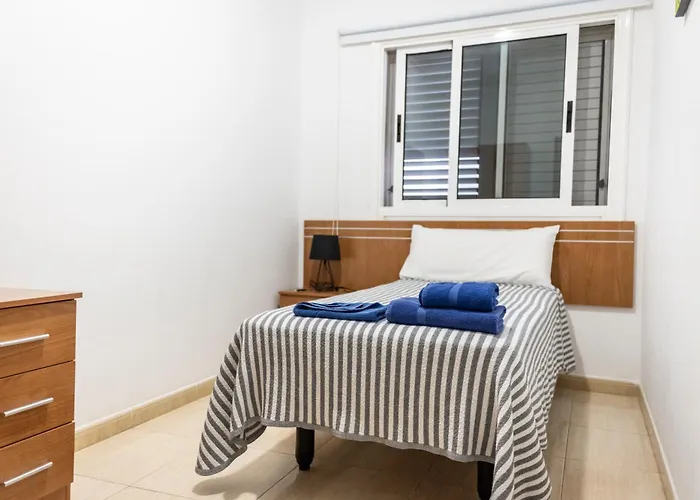 アパート Yesenia Vv Airport *