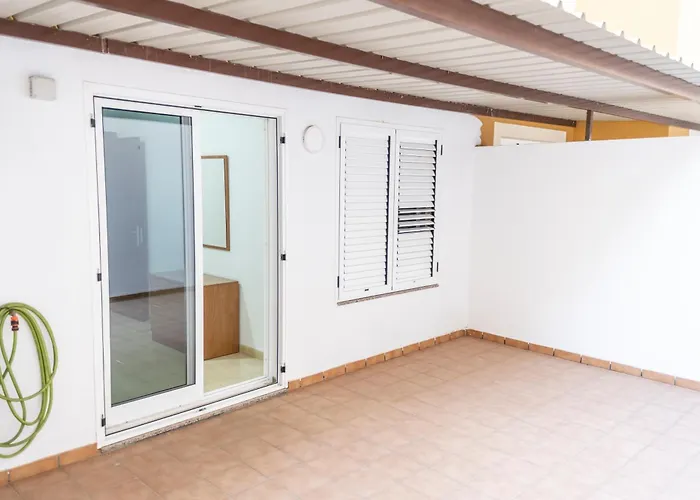 アパート Yesenia Vv Airport *