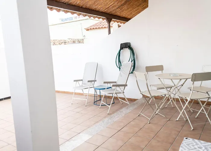 Yesenia Vv Airport * El Matorral