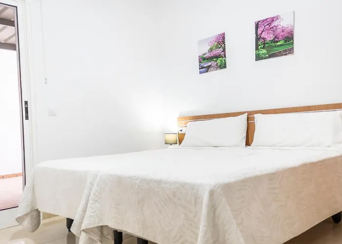 アパート Yesenia Vv Airport